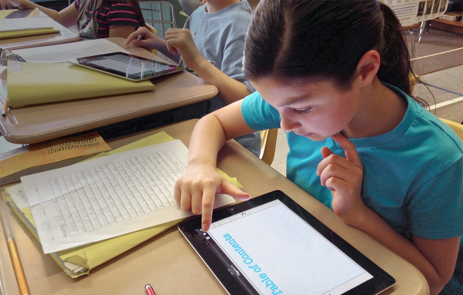 Student using Book Creator on an iPad